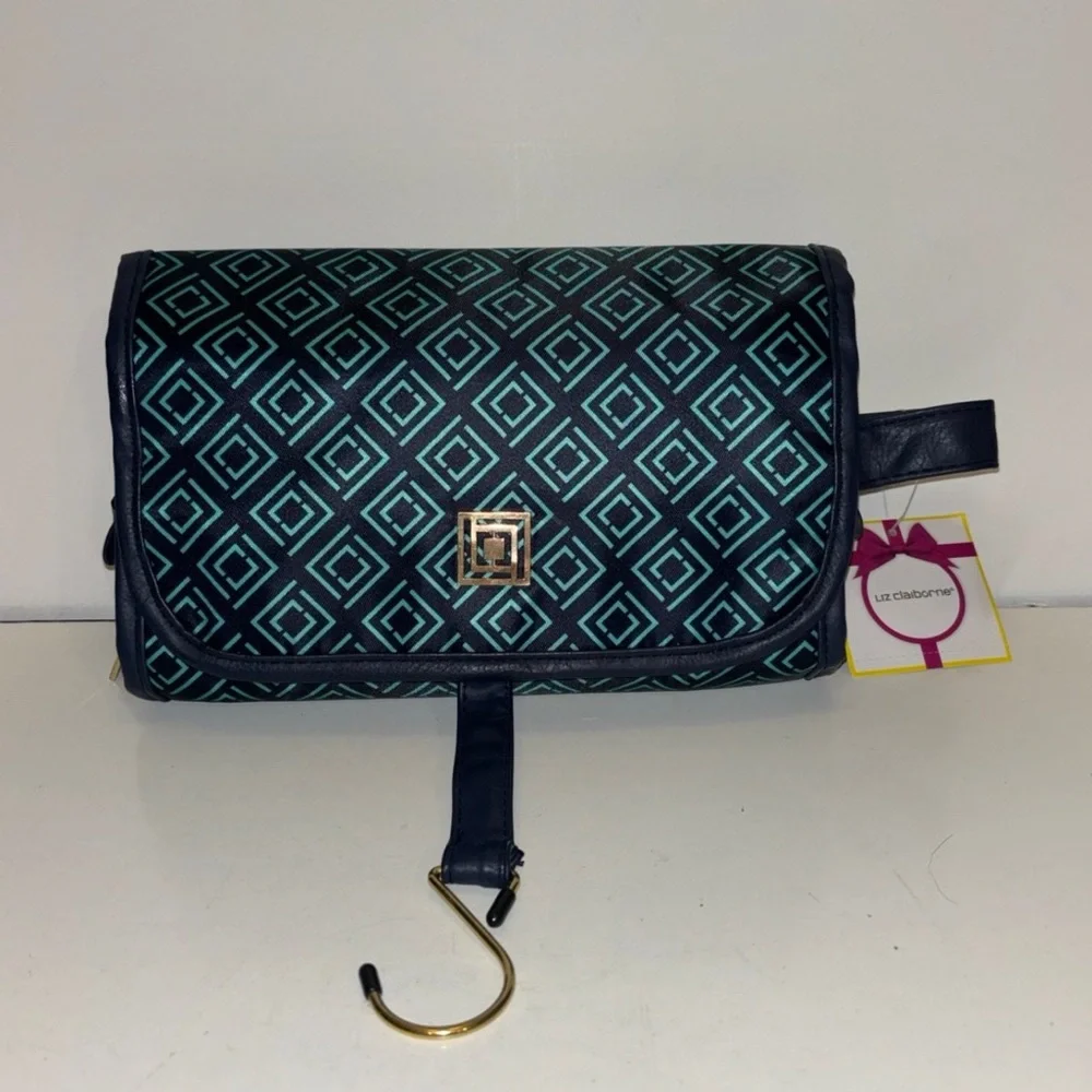 NWT Liz Claiborne Hanging Travel makeup bag